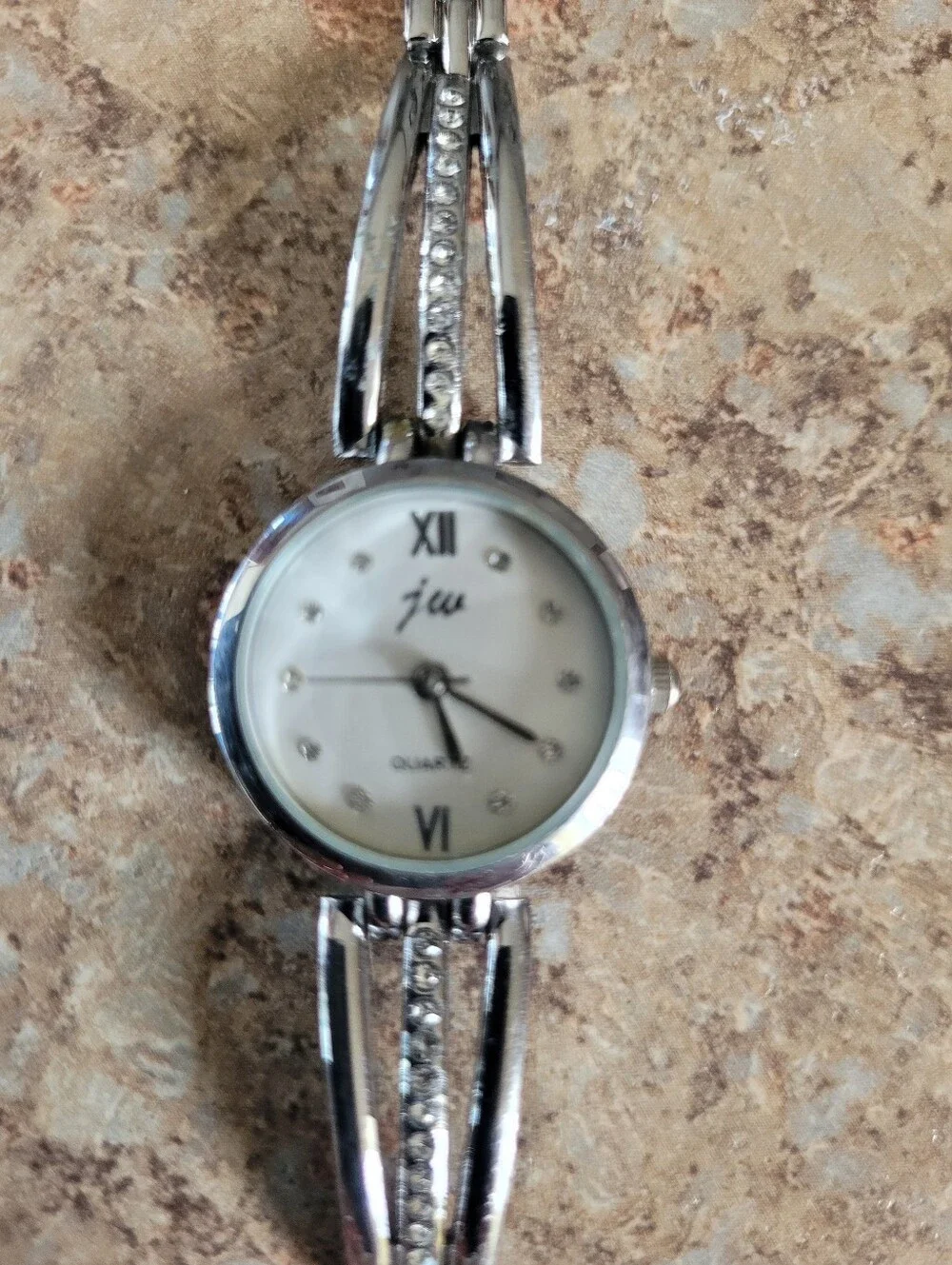 Jw Silver-Tone Quartz Analog Crystal-Accent Women’s Bracelet Watch